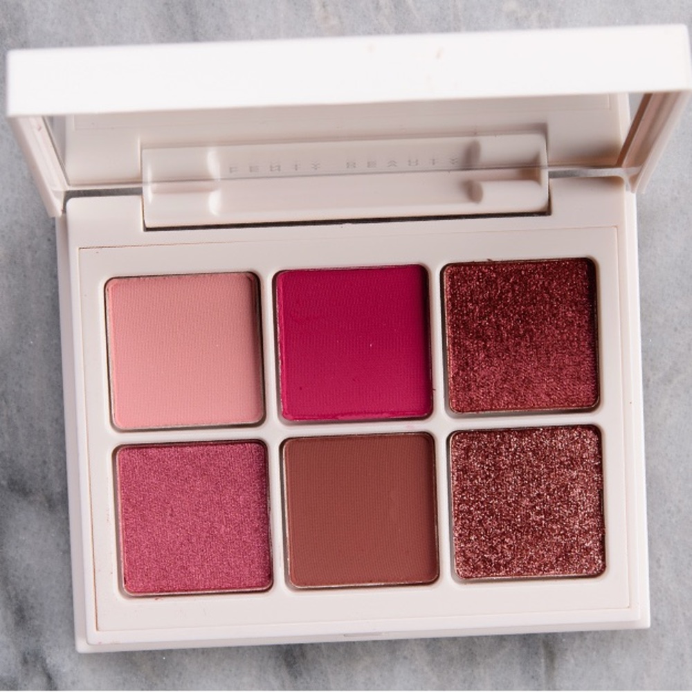 Fenty Beauty Eyeshadow Palette -4 rose